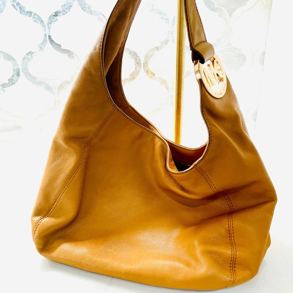 Rare MICHAEL KORS hand bag